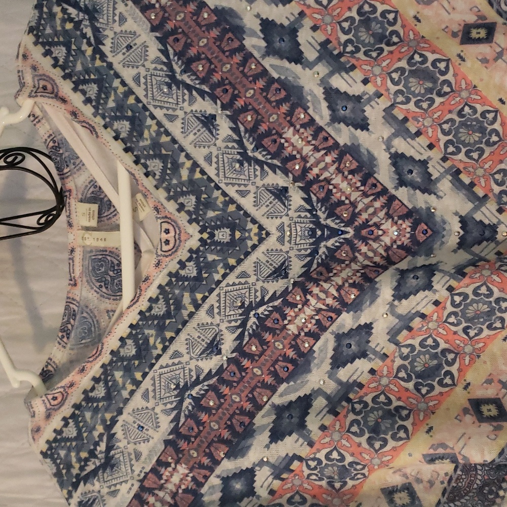 Cato Size S Womens Blouse.  (#59) - Picture 3 of 8